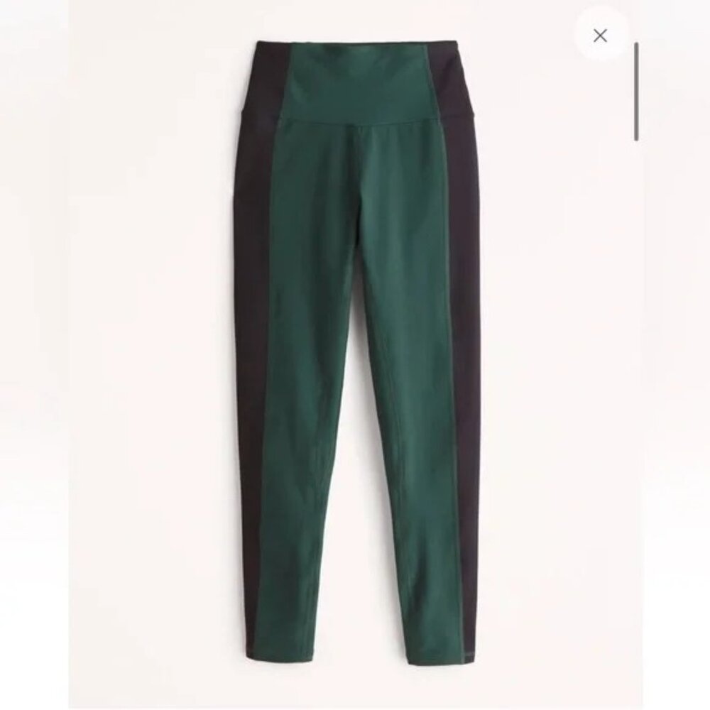 Green & Black Color block 7/8 leggings - size L